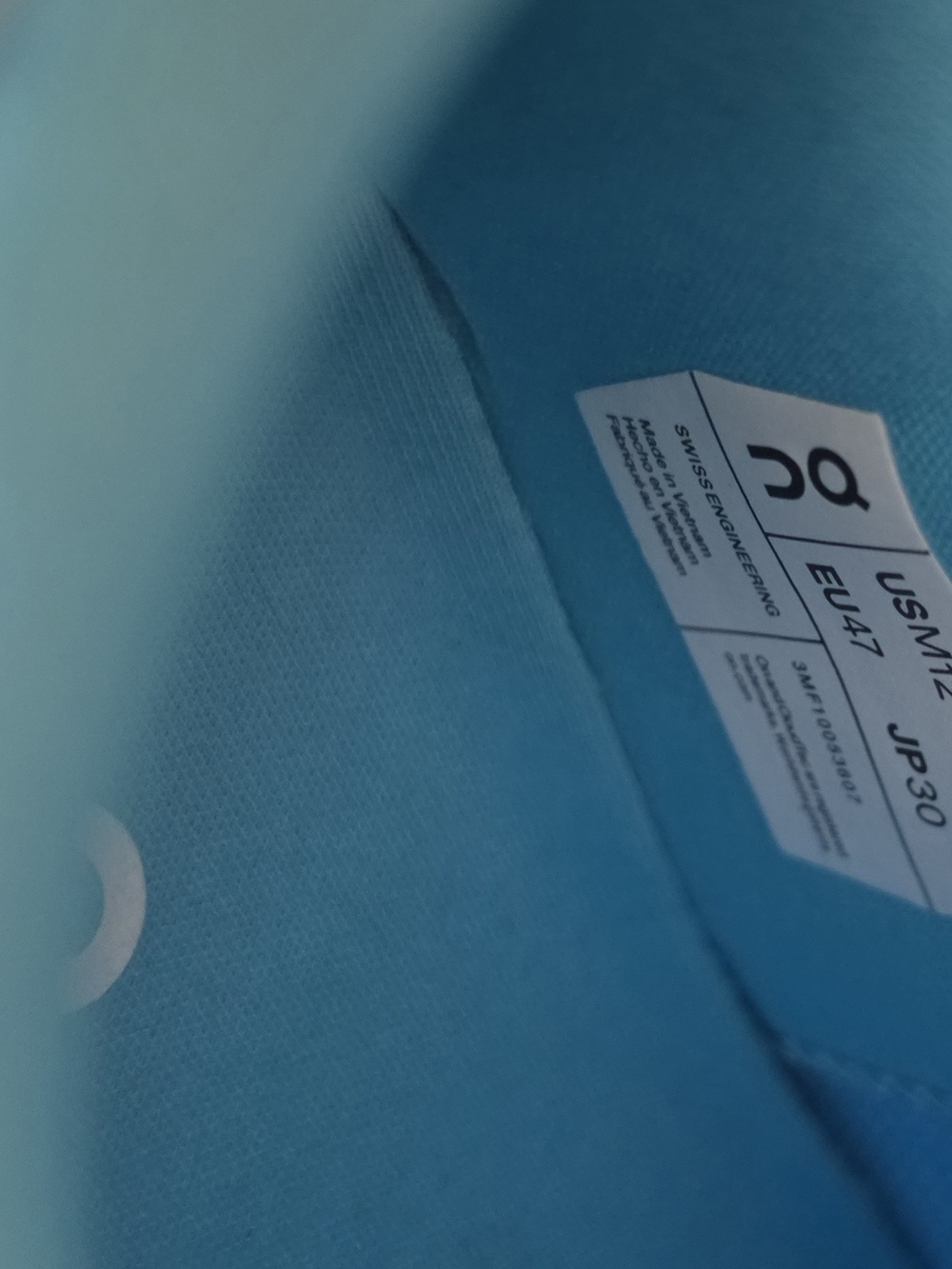 On Cloud 6 Push Running Turquoise Blue Shoe Interior Currant/Horizon Size 12 - Picture 4 of 5